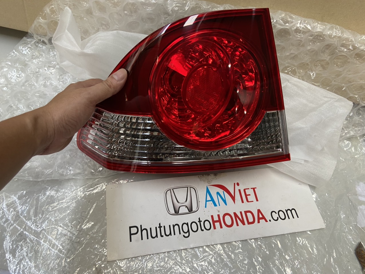 Đèn hậu miếng ngoài trên hông xe Honda CIVIC 2006 đến 2008